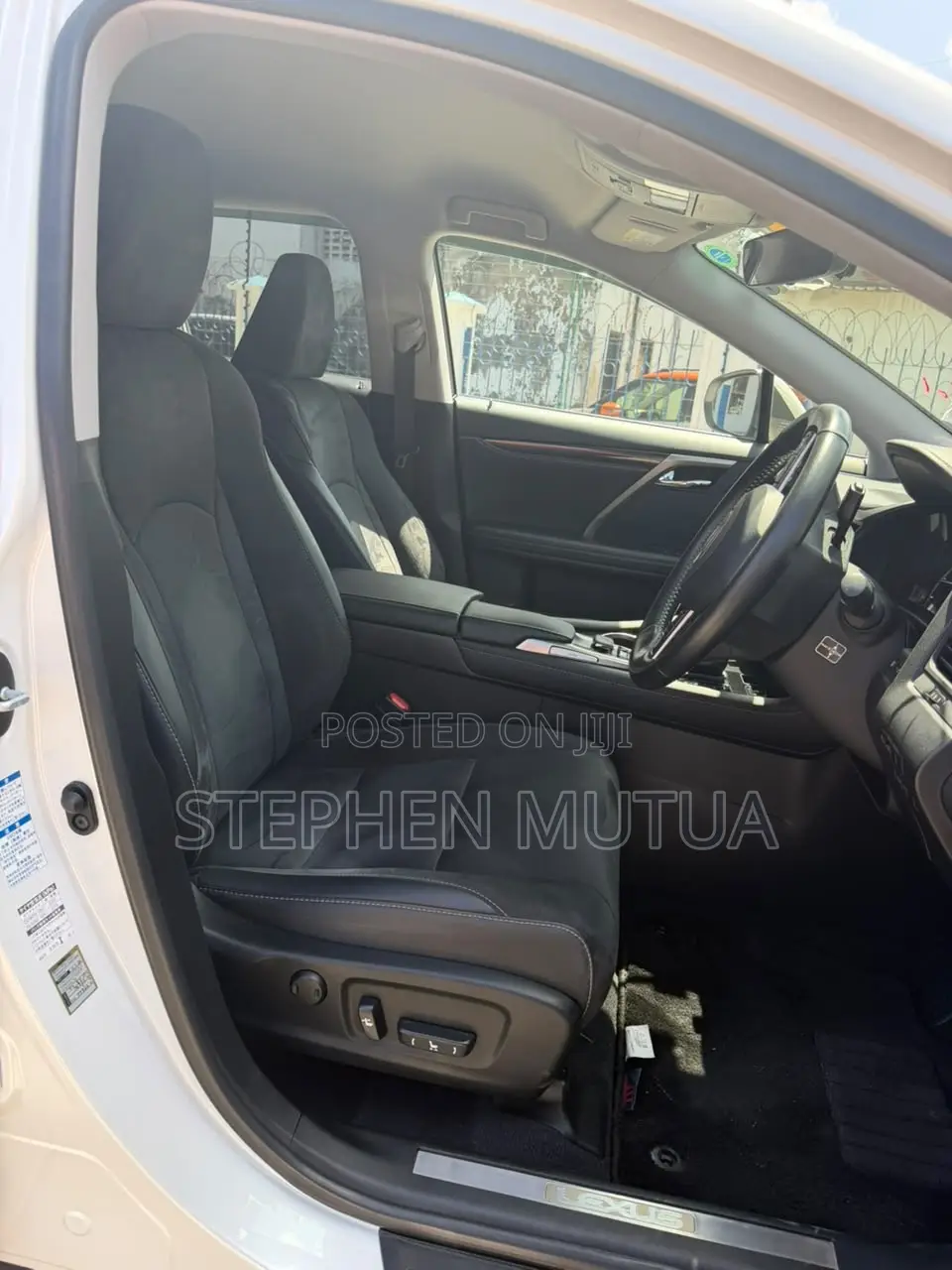 Lexus RX 300 4WD 2019 White