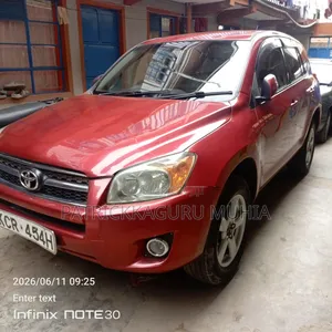 Toyota RAV4 2.5 2012 Red