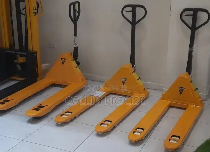 3tonnes Manual Pellet Truck-Wide