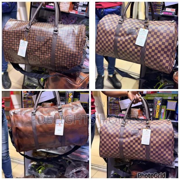 Sleek Spacious Duffel Travel Bags_yu - thumbnail 2