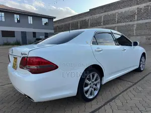 Toyota Crown 2008 White