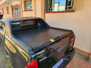 Roller Shutter Truck Bed Cover for Hilux Revo Double Cab 2015-