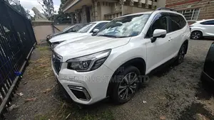 Subaru Forester 2018 White
