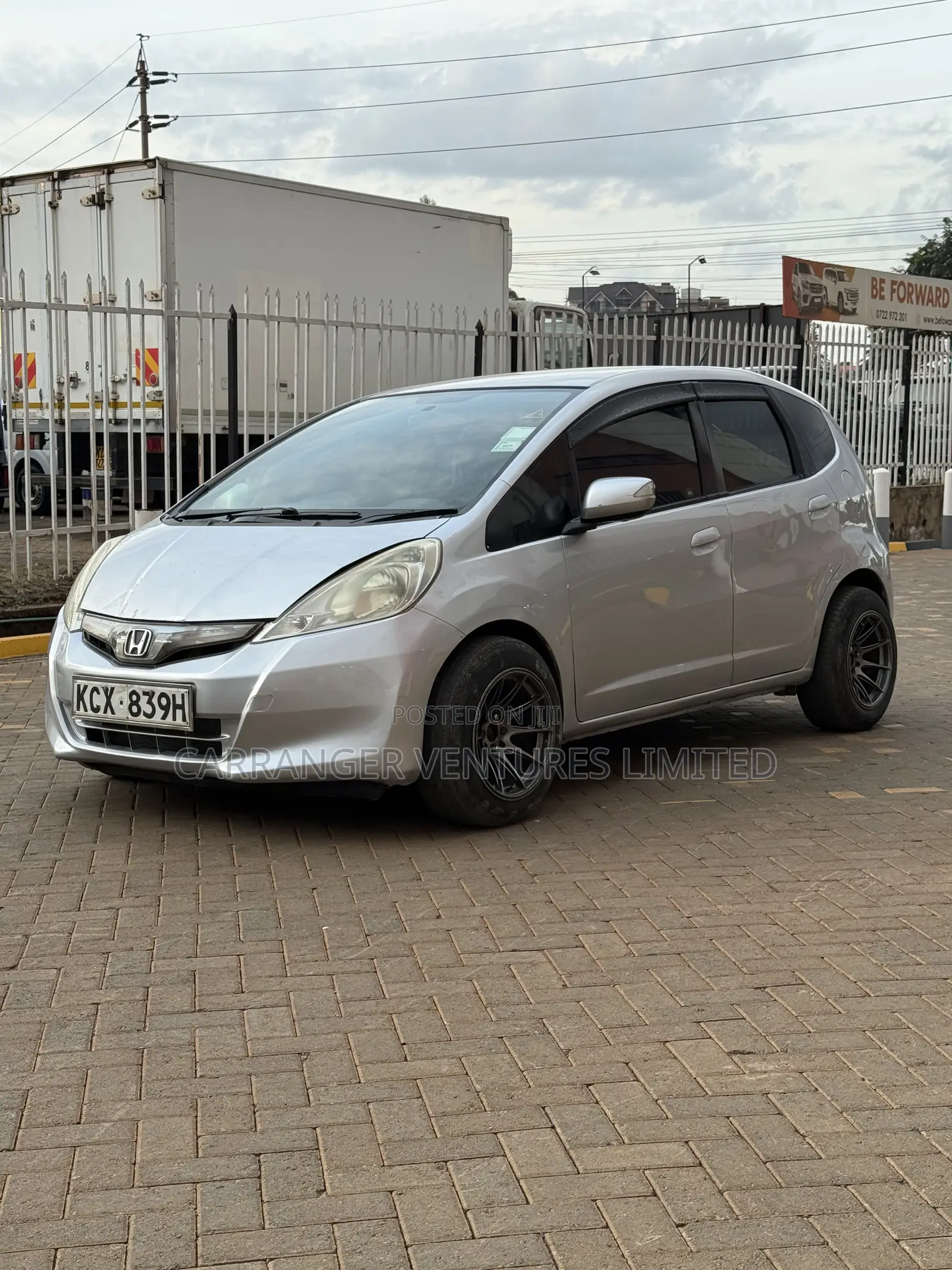 Honda Fit 2012 Silver