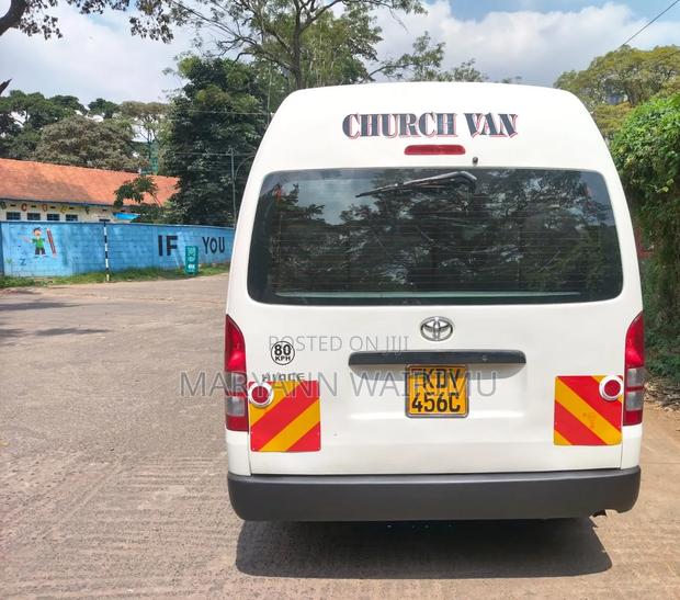 Toyota HiAce 2025 White - thumbnail 4