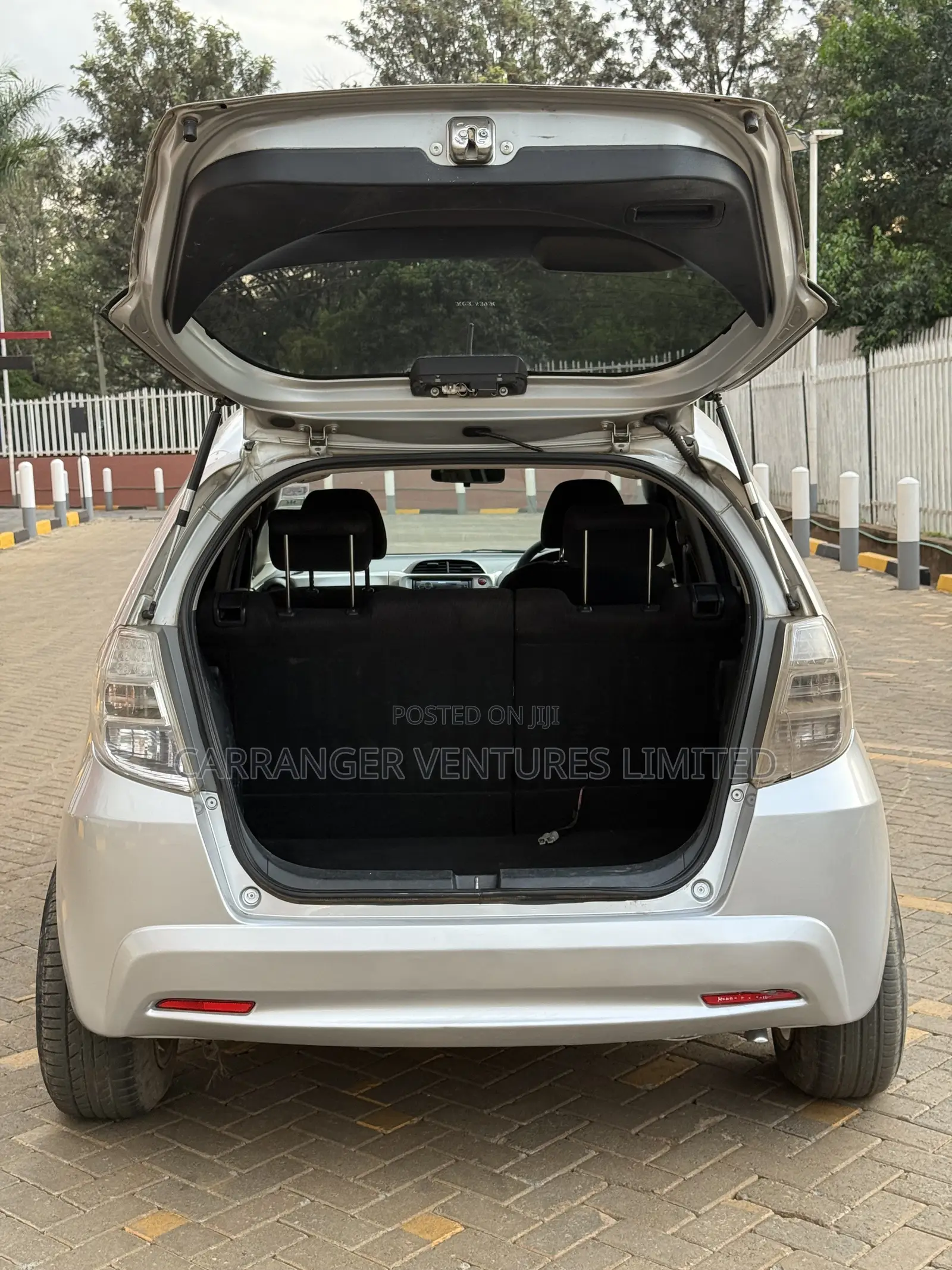 Honda Fit 2012 Silver