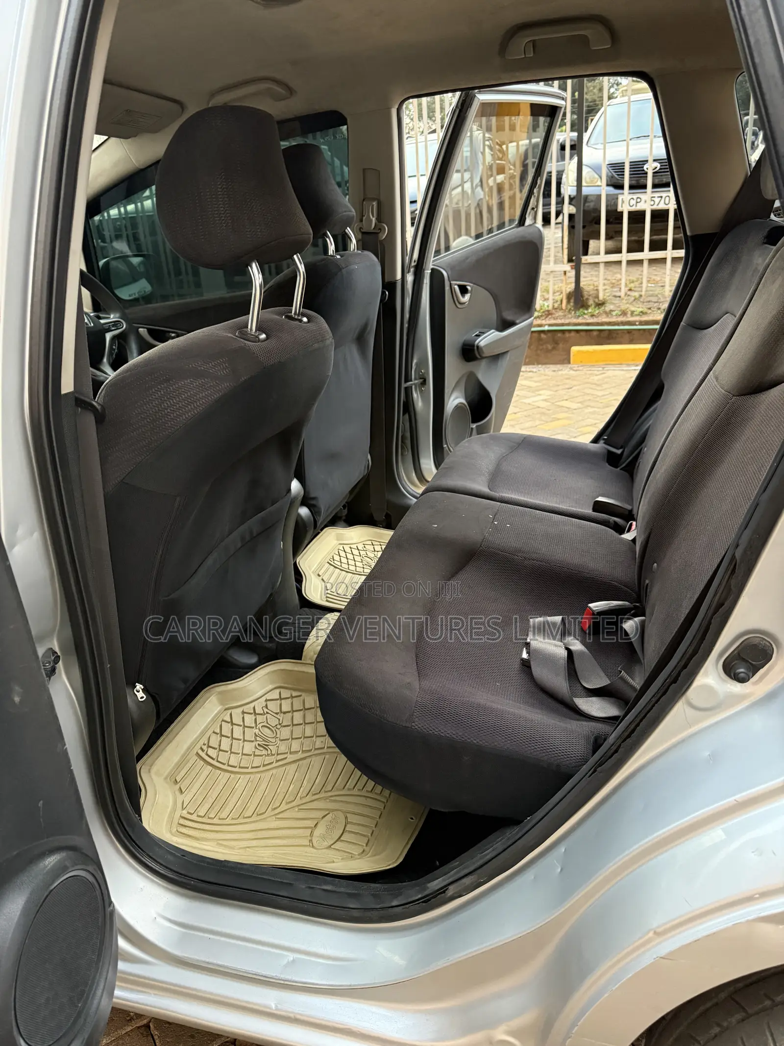 Honda Fit 2012 Silver