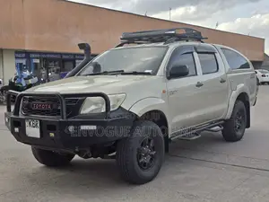 Toyota Hilux 2011 Beige
