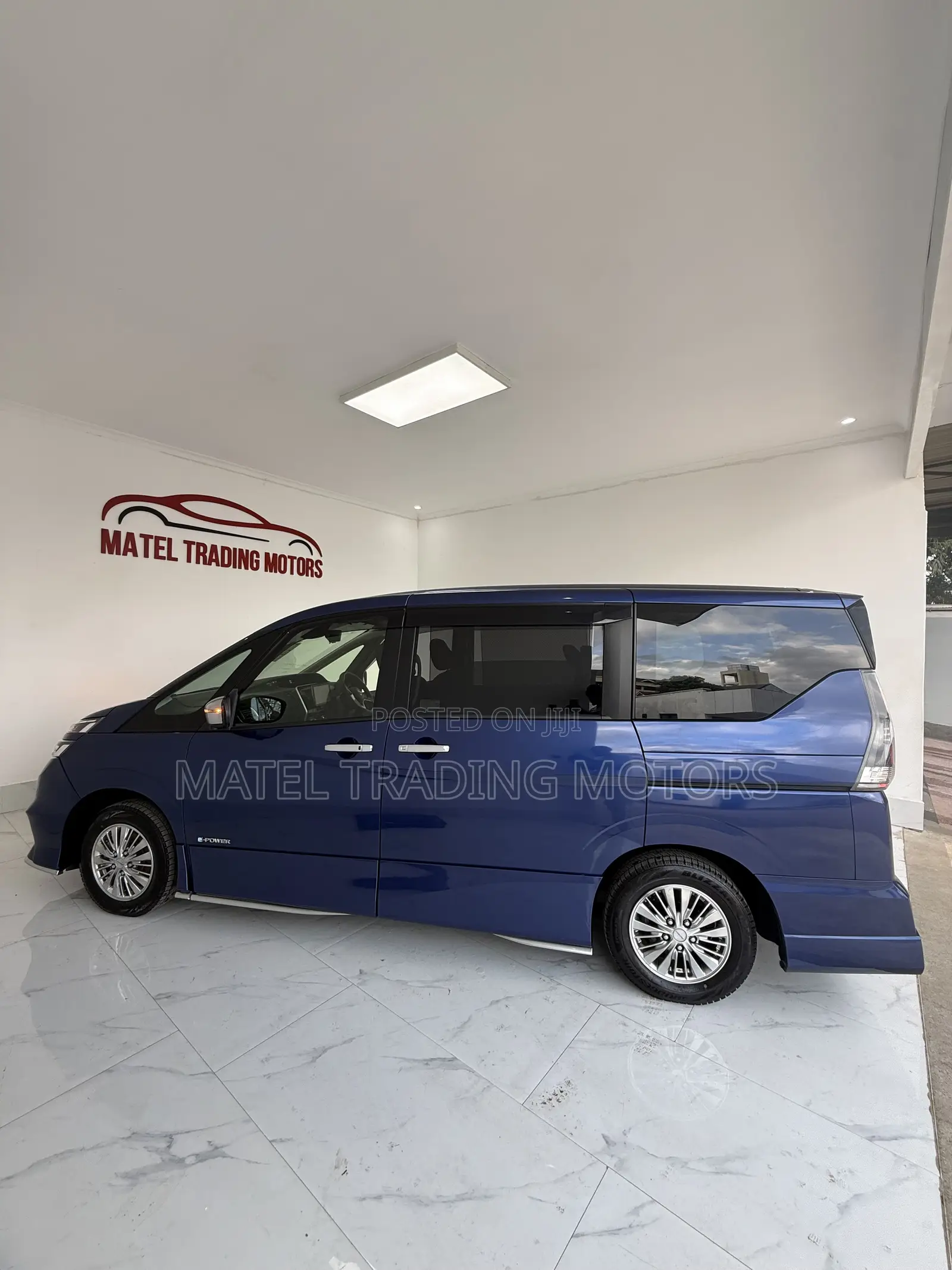 Nissan Serena 2019 Blue
