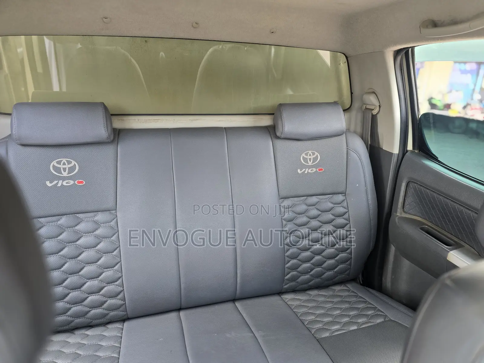 Toyota Hilux 2011 Beige