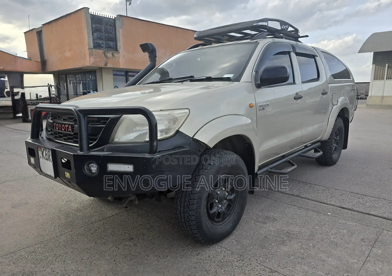 Toyota Hilux 2011 Beige