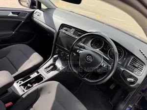 Volkswagen Golf TSI SE FWD 2018 Blue