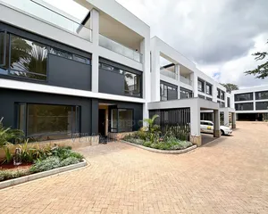 5bdrm Villa in Kyuna for sale