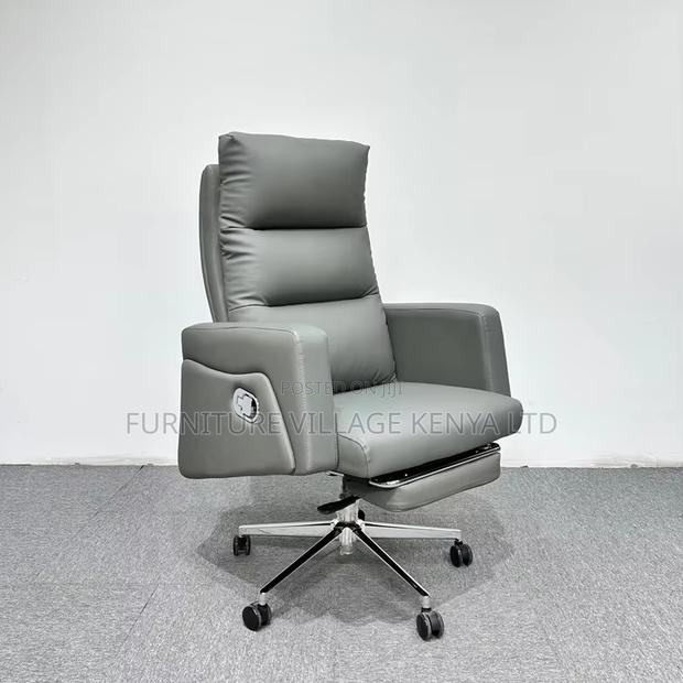 Leather Pu Executive Manager's Chair.
