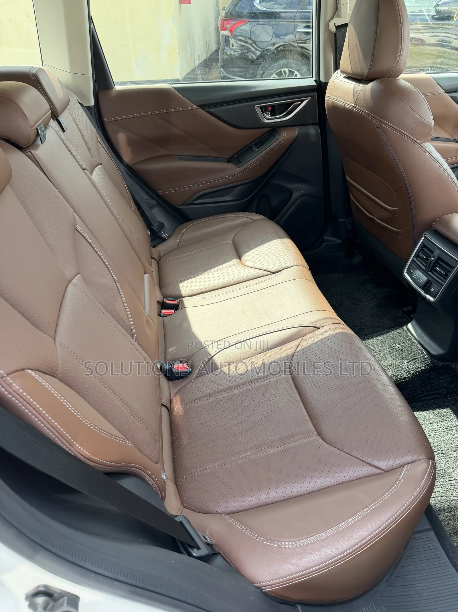 Subaru Forester Premium AWD 2019 White
