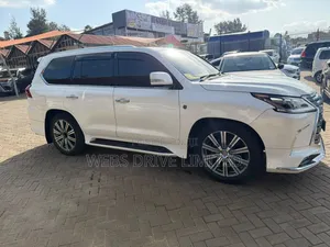 Lexus LX 2016 White