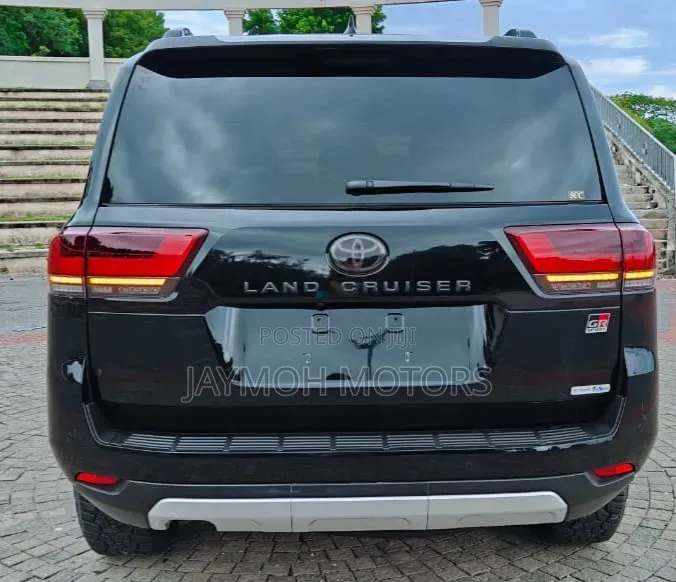 Toyota Land Cruiser 2024 Black