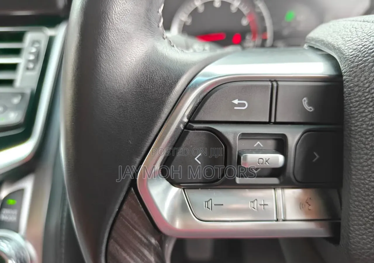 Toyota Land Cruiser 2024 Black