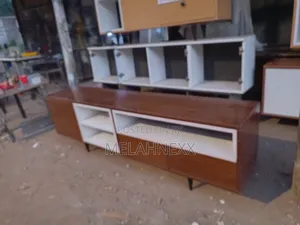 Walnut 6fits Stand