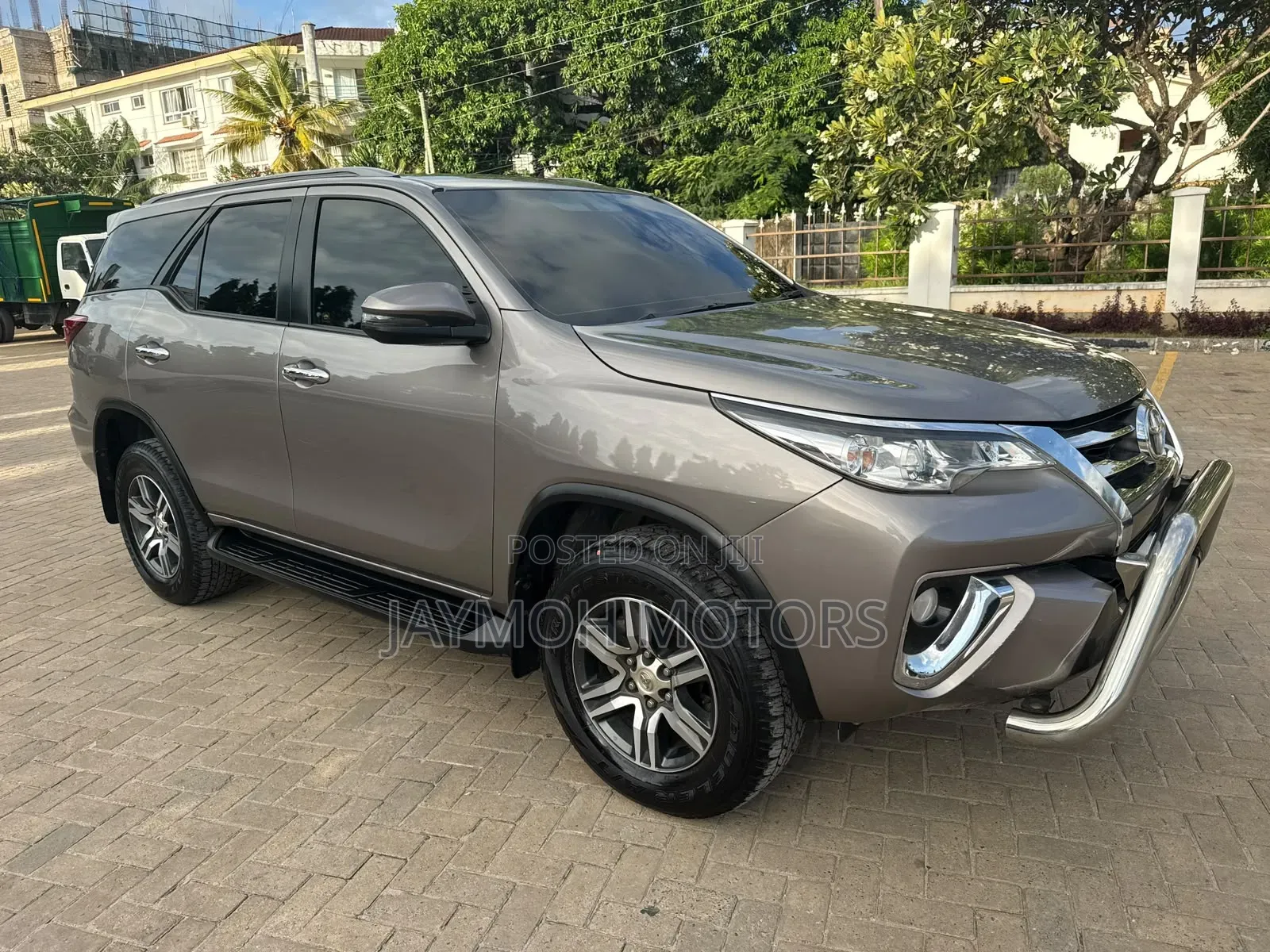 Toyota Fortuner 2019 Brown