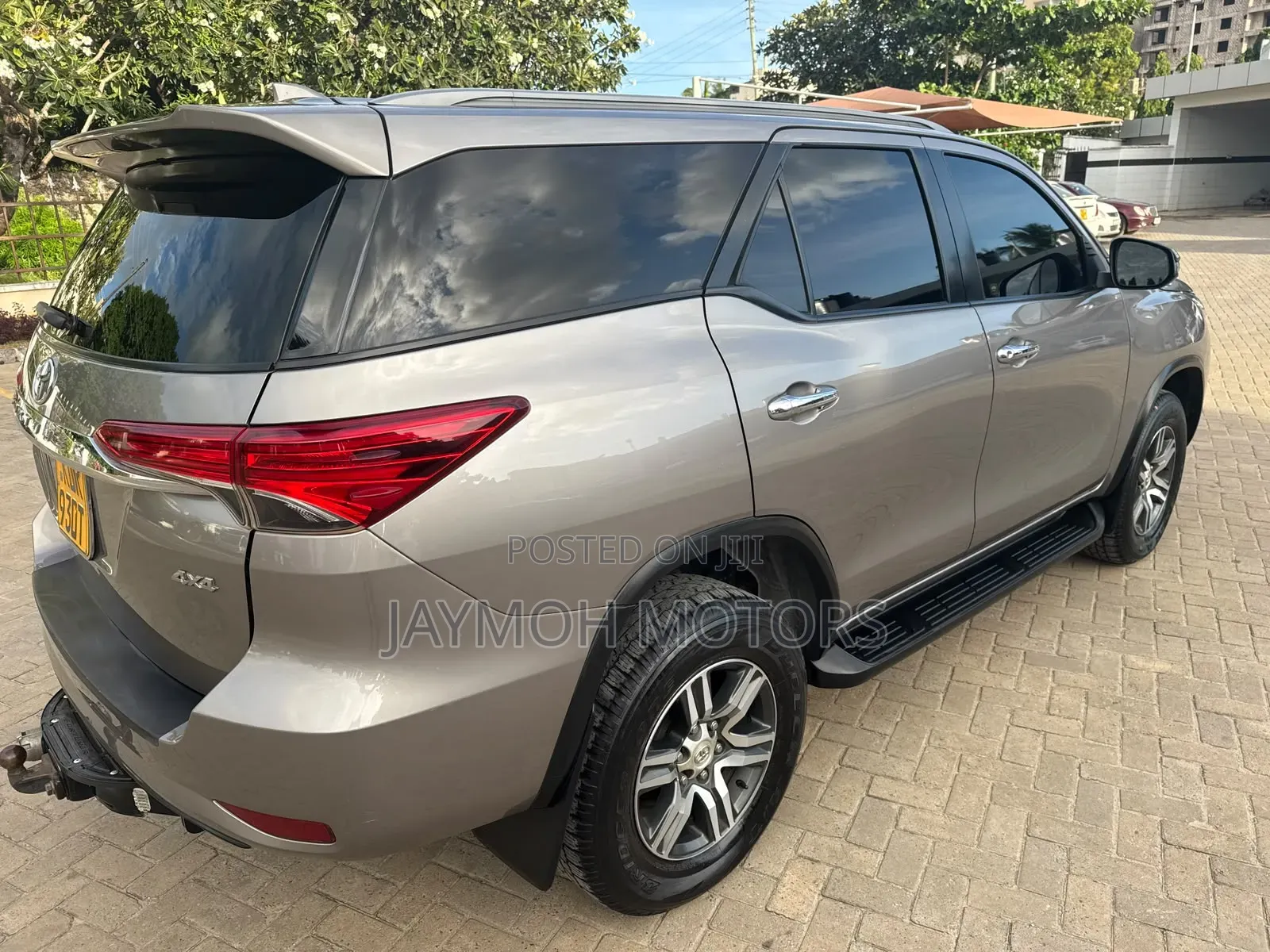 Toyota Fortuner 2019 Brown