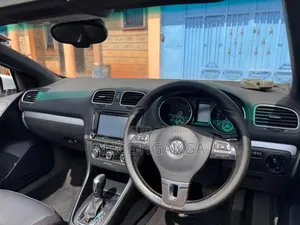 Volkswagen Golf 2012 White