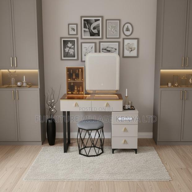 Modern Bedroom Make Up Table. - thumbnail 8