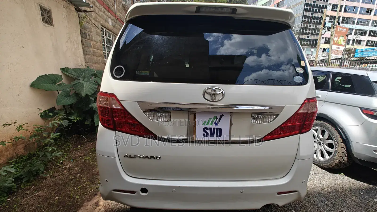 Toyota Alphard 2009 White