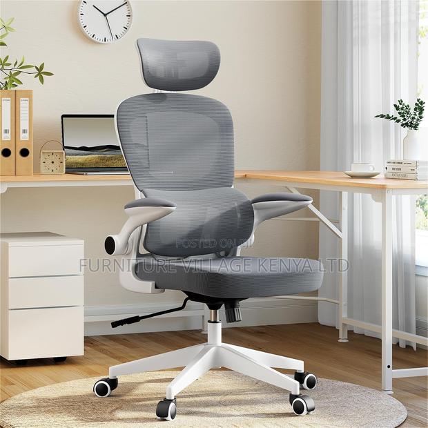 White Swivel Ergonomic Home Chair. - thumbnail 7