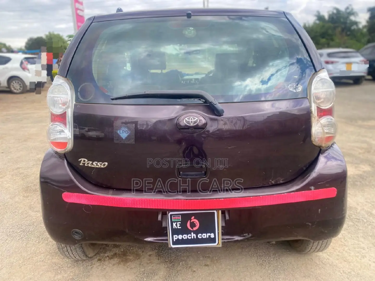 Peugeot Partner 2012 Brown