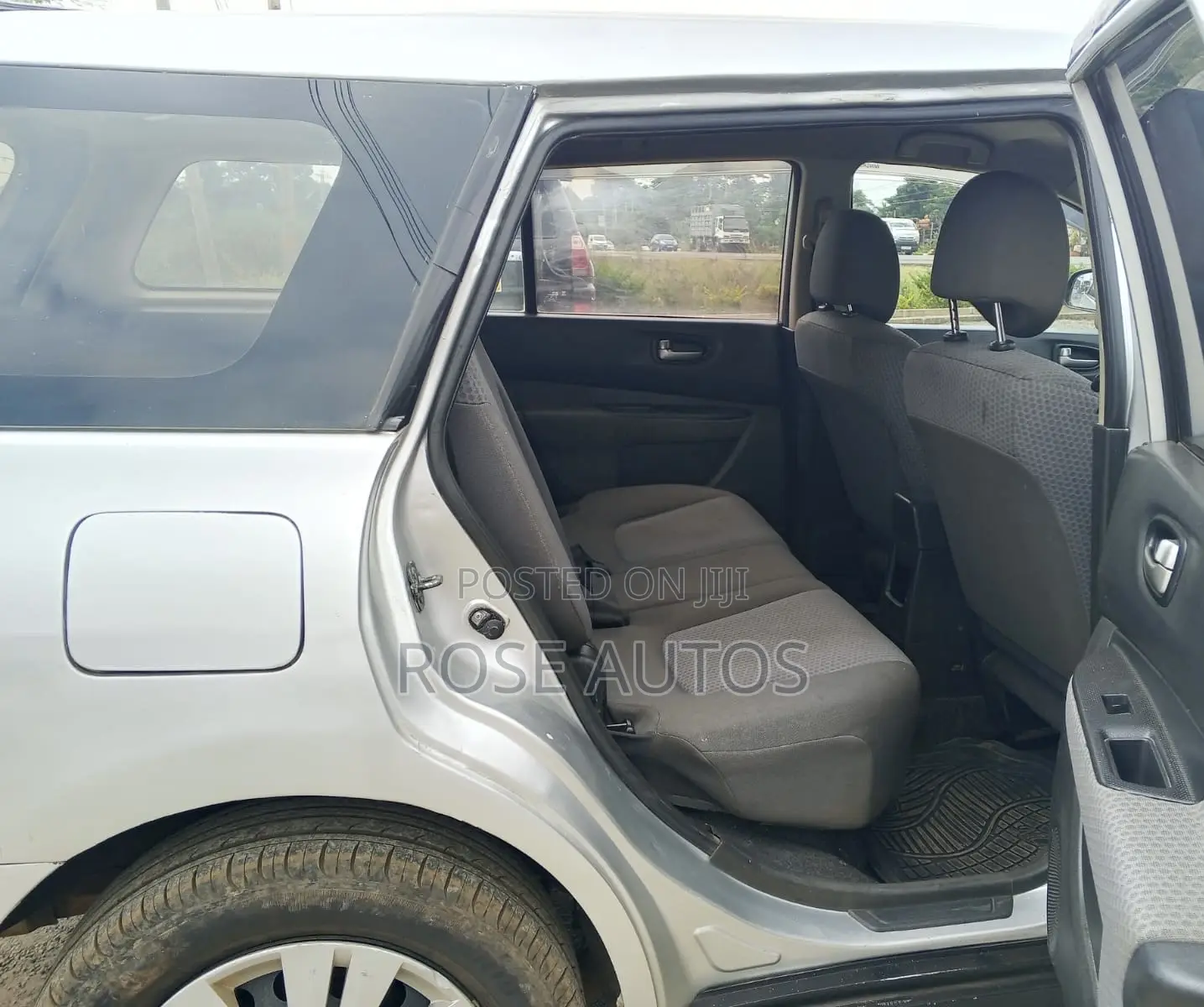 Nissan Wingroad 2010 Silver