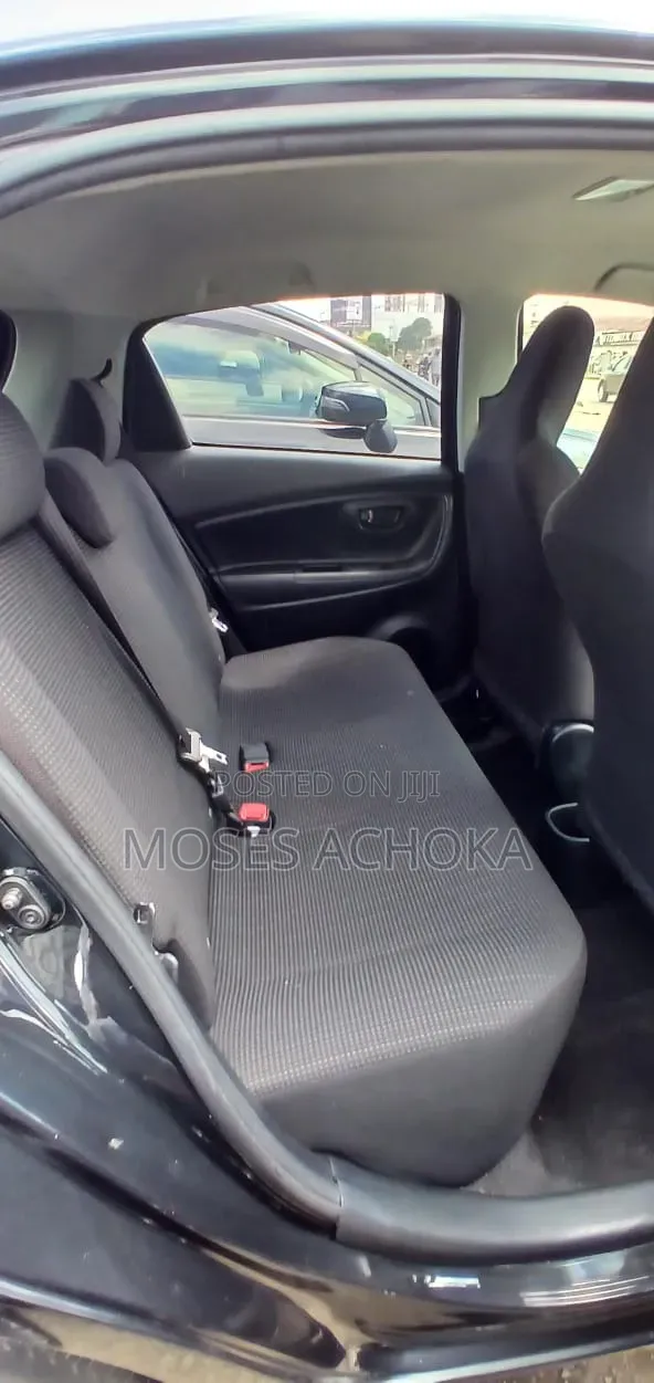 Toyota Vitz 2018 Black
