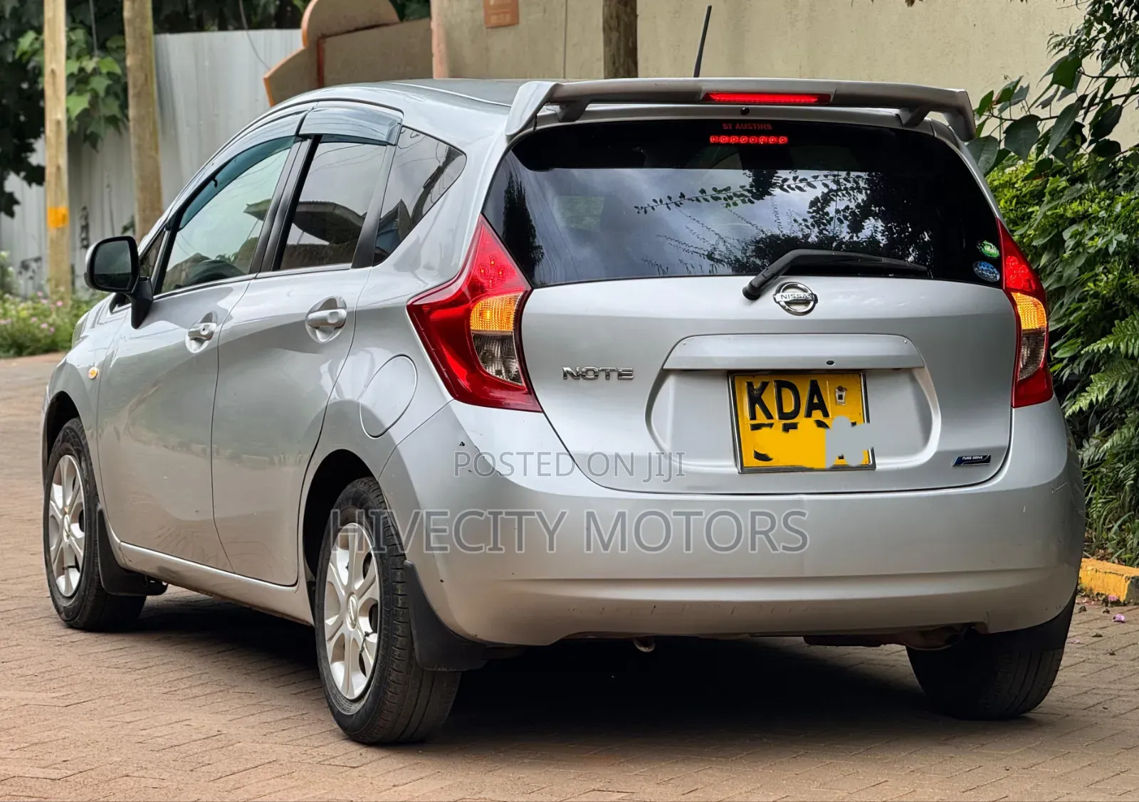 Nissan Note 2013 Silver
