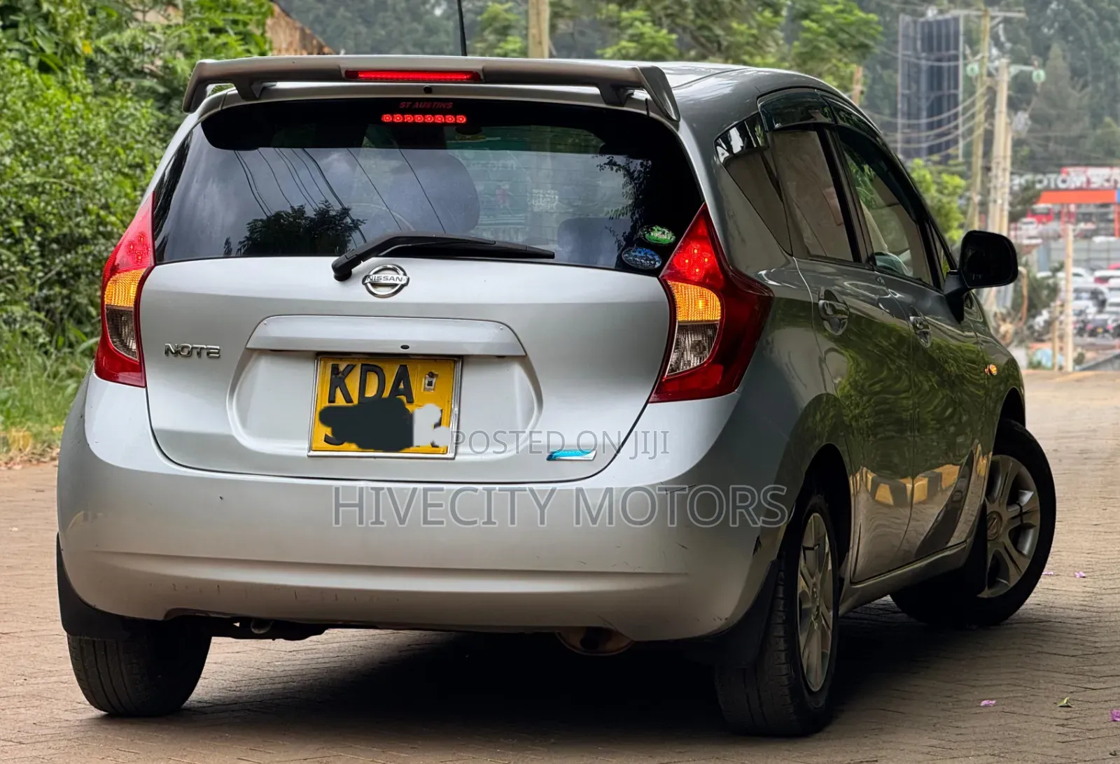 Nissan Note 2013 Silver