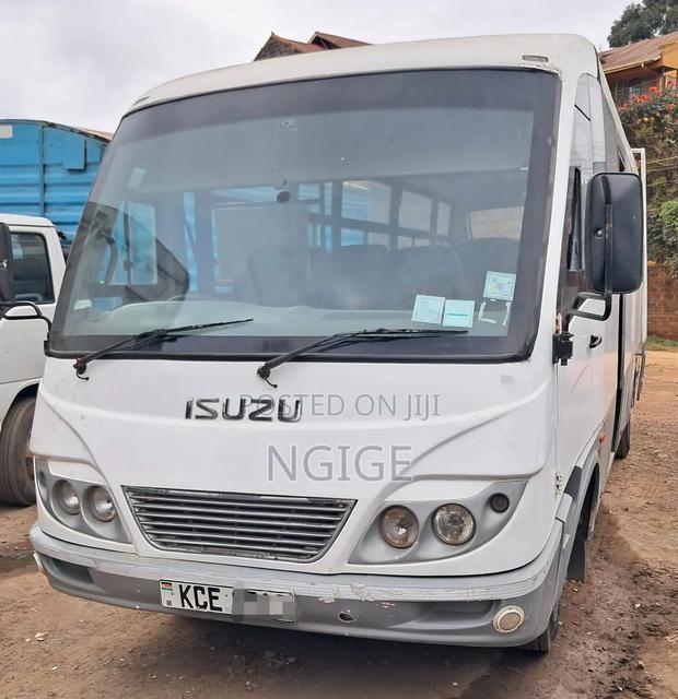 Isuzu NQR 2014 White - thumbnail 3