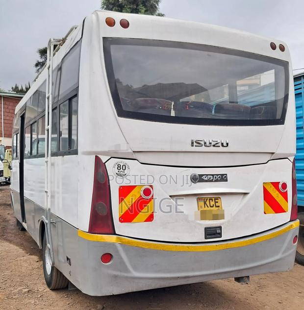 Isuzu NQR 2014 White - thumbnail 6