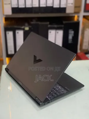 New Laptop HP Victus 15 16GB AMD Ryzen 7 SSD 512GB