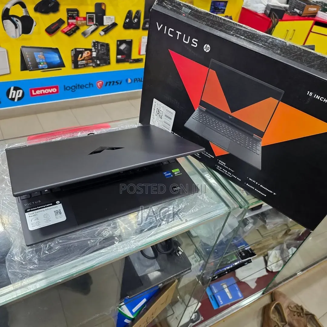 New Laptop HP Victus 15 16GB Intel Core i5 SSD 512GB