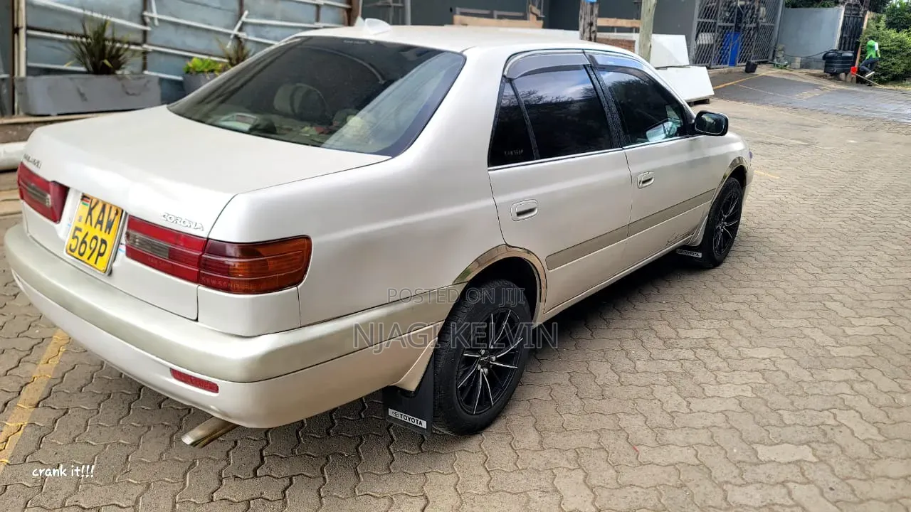 Toyota Premio 2001 Silver