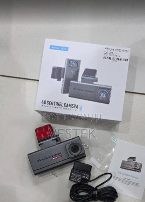 Ubox Dual Lens 4g Dash Cam – Real-Time Vehicle Surveillance System