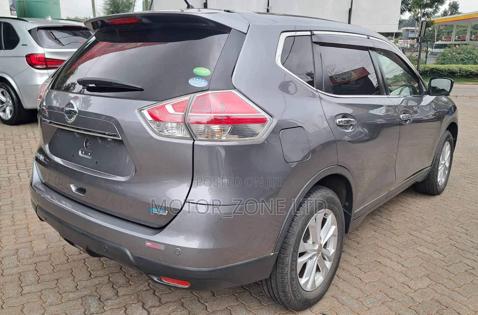 Nissan X-Trail 2016 Gray