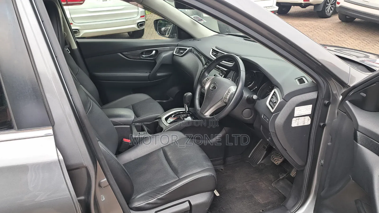 Nissan X-Trail 2016 Gray