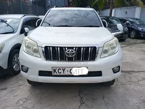 Toyota Land Cruiser Prado 2013 White