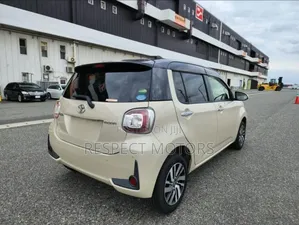Toyota Passo 2019 Beige
