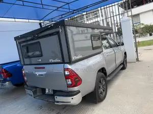 Toyota Hilux 2024 Silver