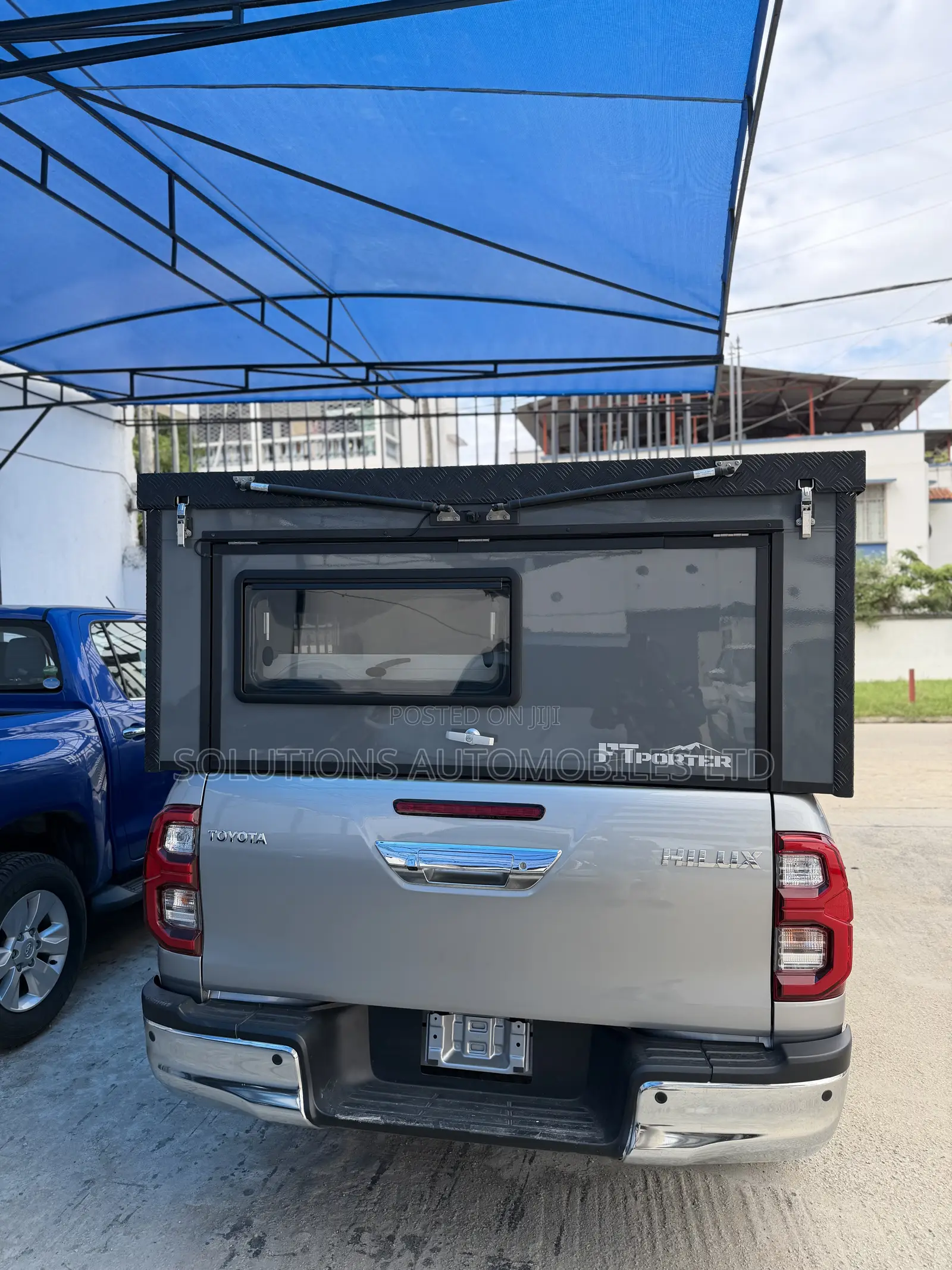 Toyota Hilux 2024 Silver