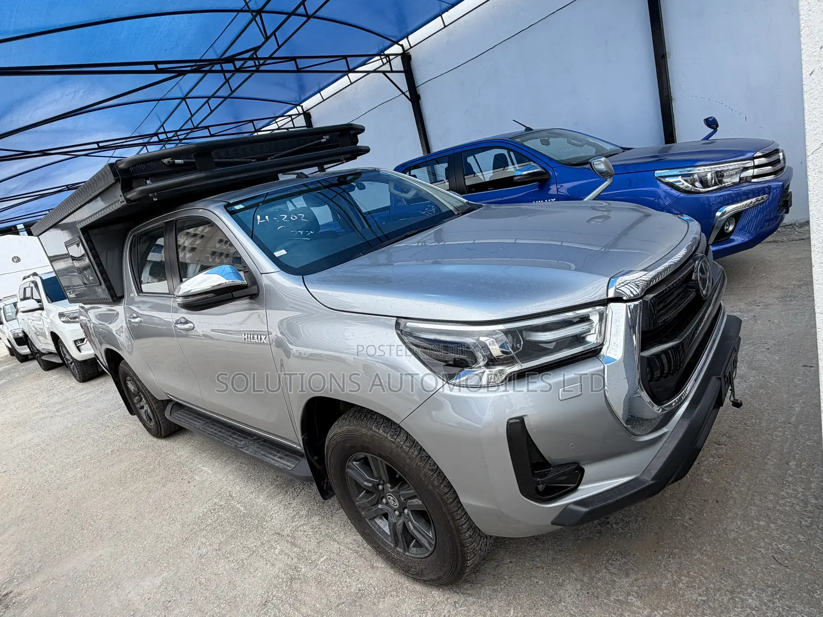 Toyota Hilux 2024 Silver