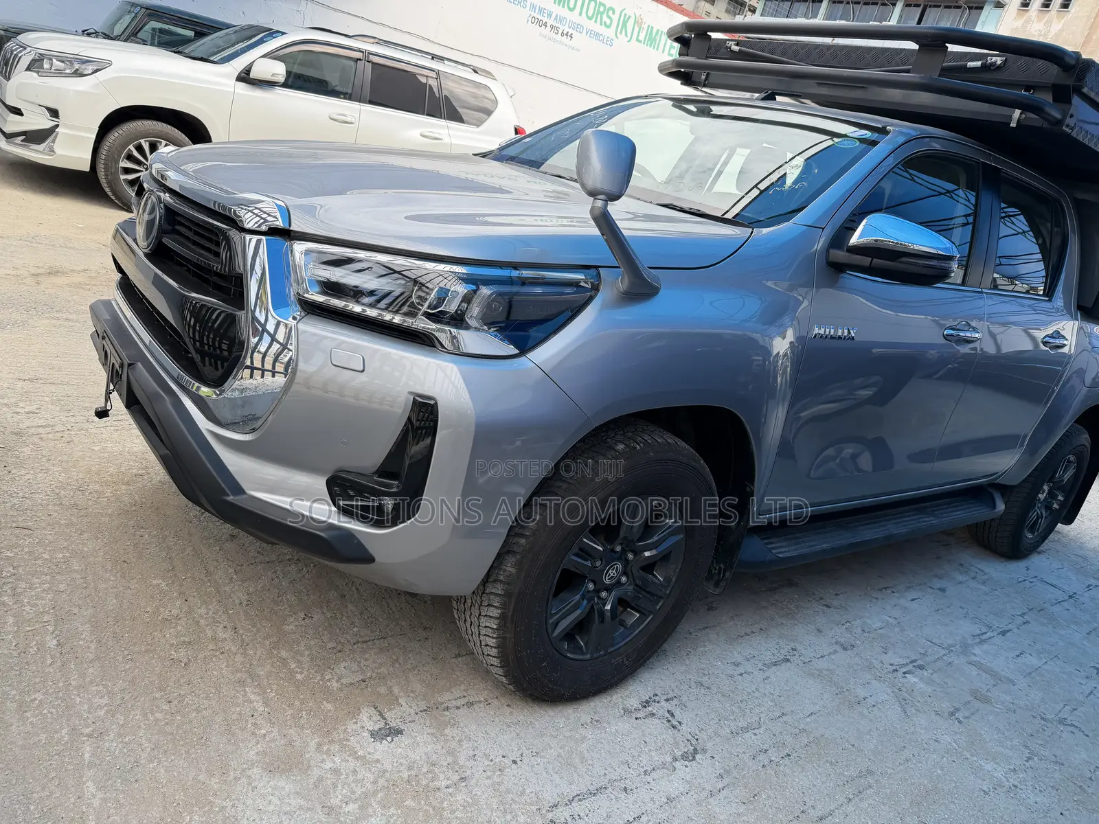Toyota Hilux 2024 Silver
