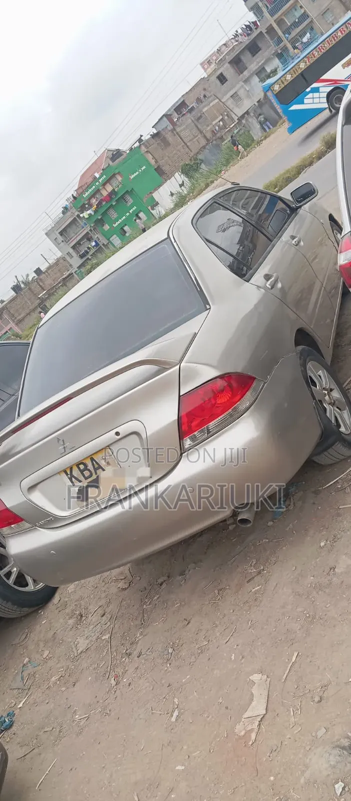 Mitsubishi Lancer 2000 Silver