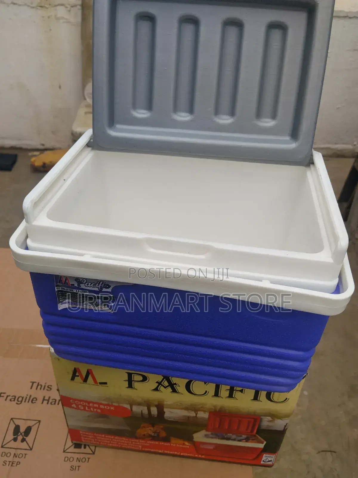 Pacific Portable Ice Cooler Box 4.5 Litres Capacity